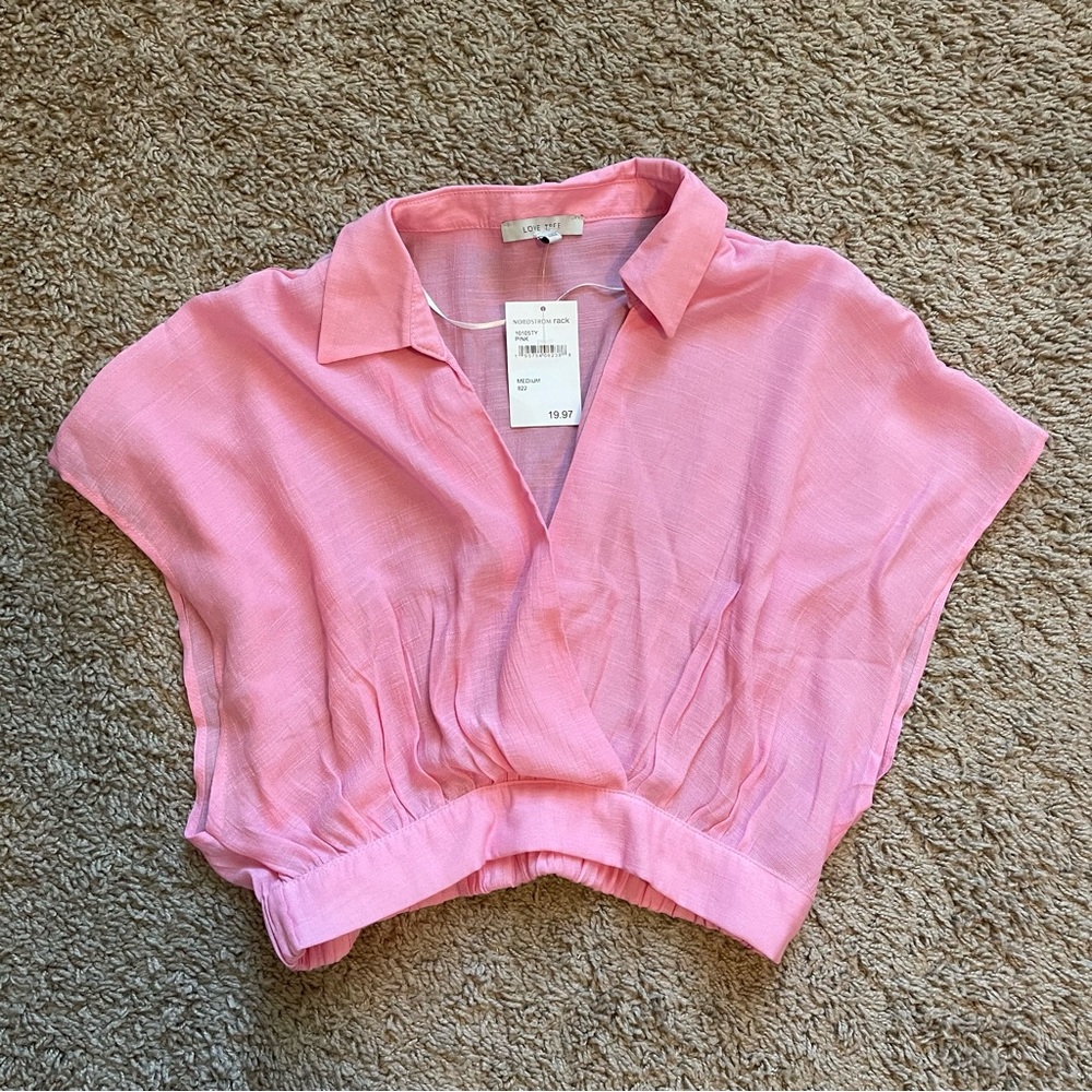 *NWT* pink collared crop top